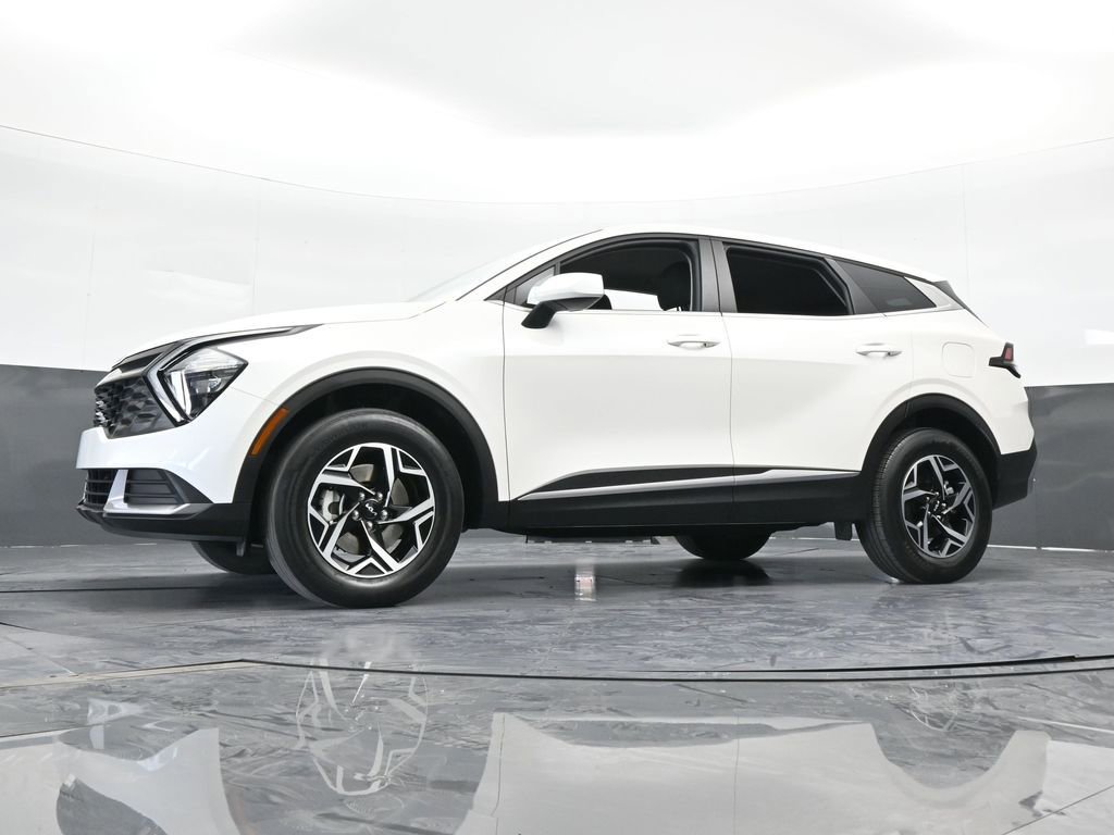 Used 2023 Kia Sportage LX image 54