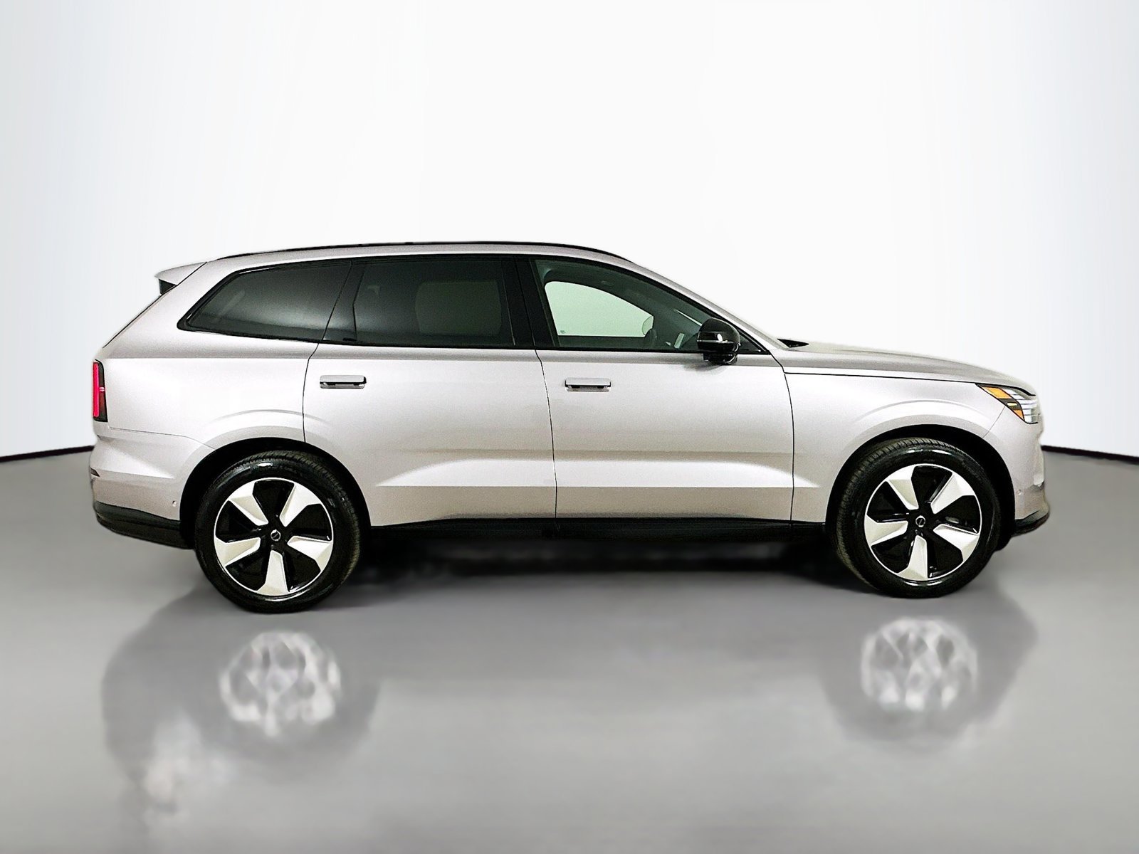 New 2026 Volvo EX90 Plus AWD/4WD image 4