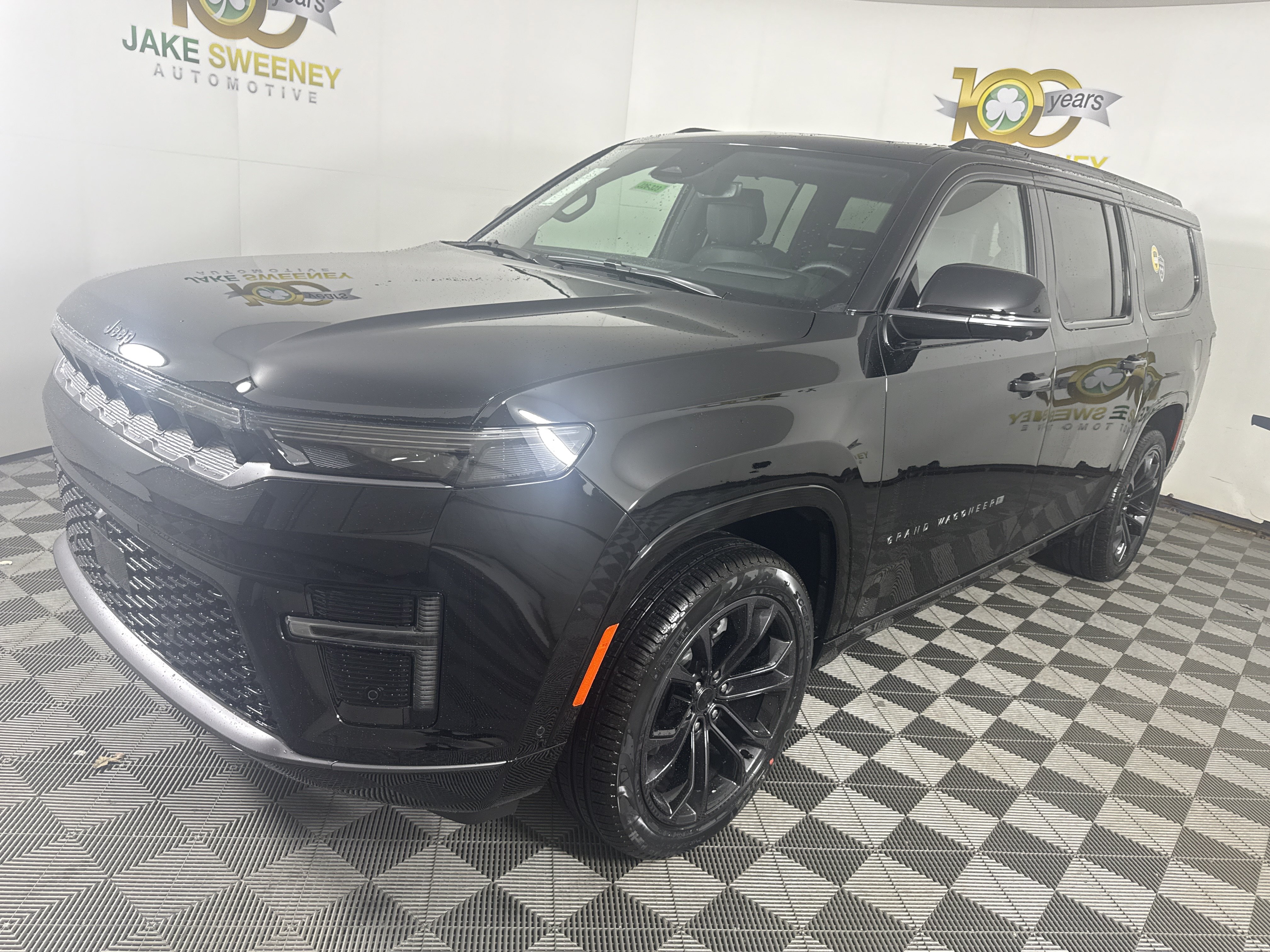 New 2026 Jeep Grand Wagoneer L Summit AWD/4WD image 4