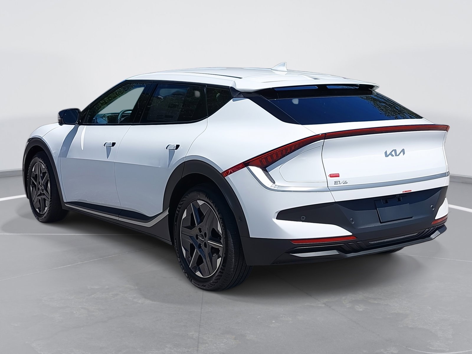 New 2025 Kia EV6 Light w/ Light LR Technology Package image 7