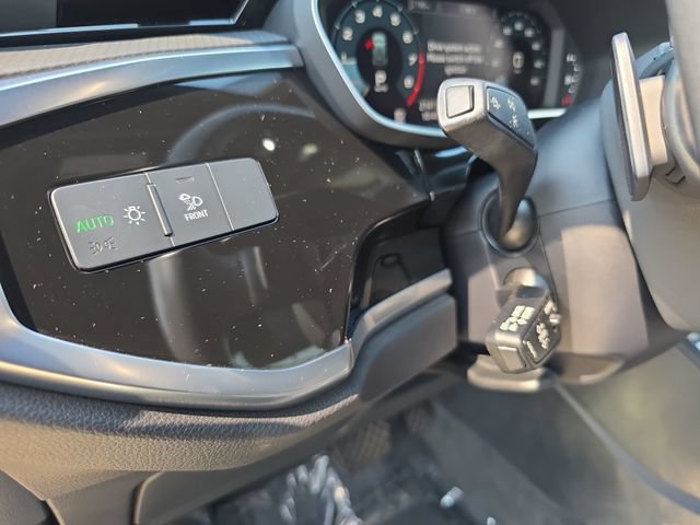 Certified 2024 Audi Q3 2.0T Premium w/ Convenience Package AWD/4WD image 26