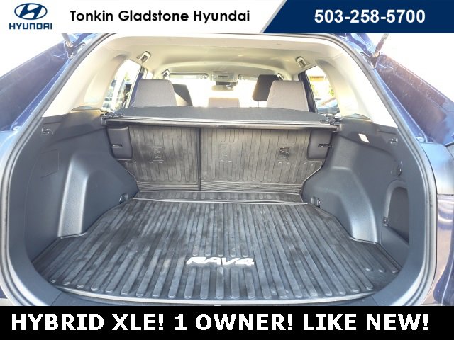 Used 2020 Toyota RAV4 XLE image 25