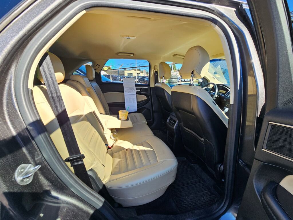 Used 2017 Ford Edge SEL w/ Equipment Group 201A image 12