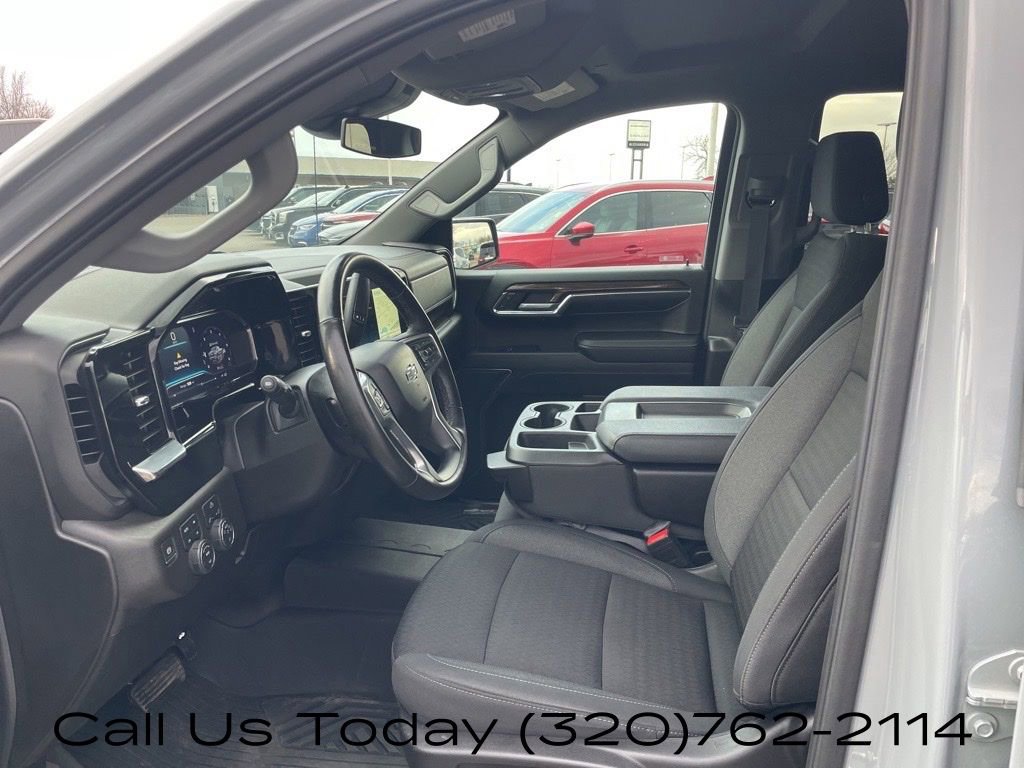 Certified 2024 Chevrolet Silverado 1500 RST AWD/4WD image 16