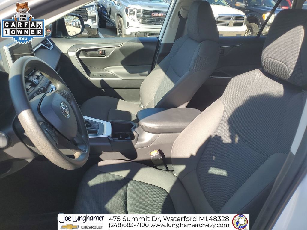 Used 2023 Toyota RAV4 LE image 18