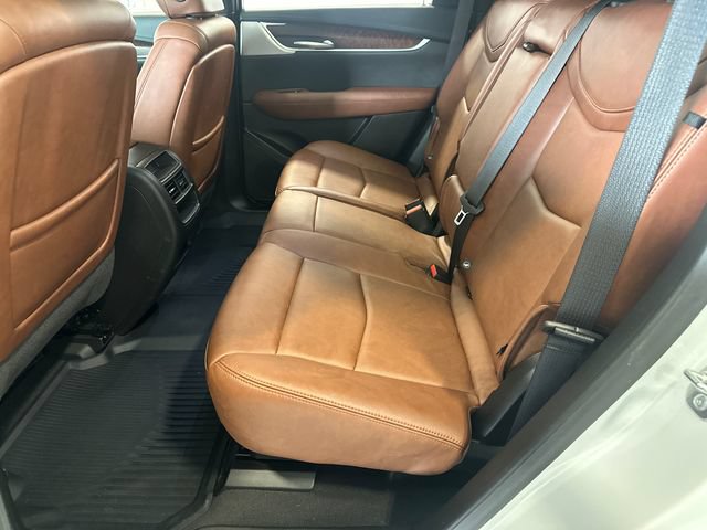 Certified 2025 Cadillac XT5 Sportv AWD/4WD image 27
