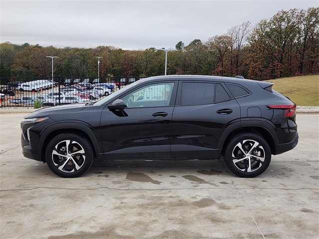 Used 2024 Chevrolet Trax RS w/ Sunroof Package image 5