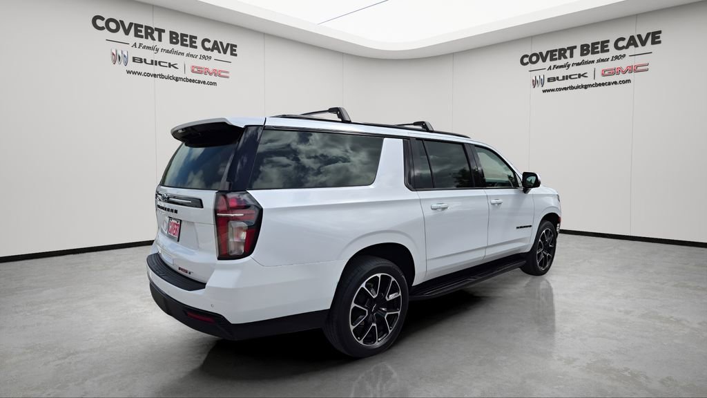 Used 2023 Chevrolet Suburban RST w/ Luxury Package image 9
