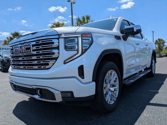 Used 2024 GMC Sierra 1500 Denali w/ Technology Package AWD/4WD image 9