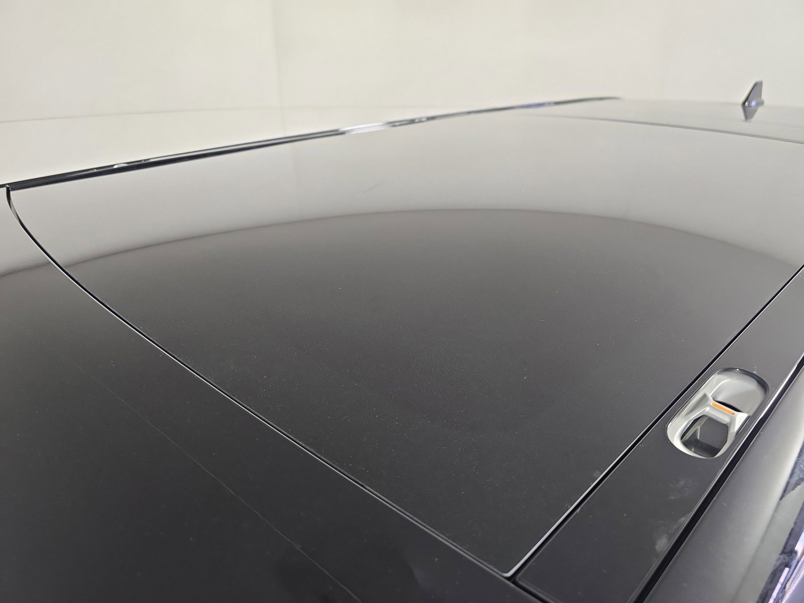 Used 2024 Rivian R1S Adventure image 13