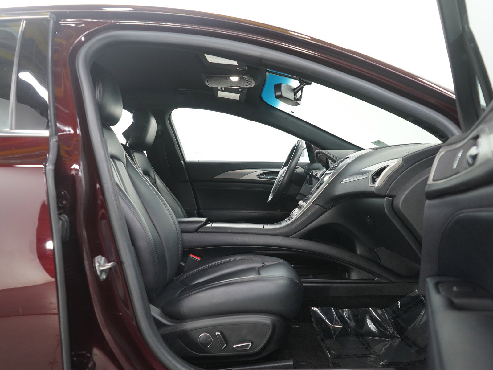 Used 2017 Lincoln MKZ Premiere image 11