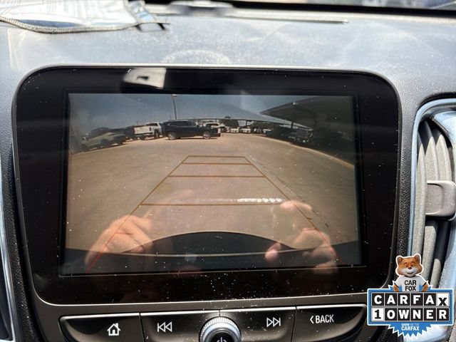 Used 2018 Chevrolet Malibu LT FWD image 9