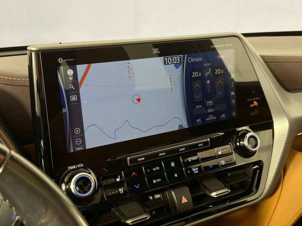 Used 2022 Toyota Highlander Platinum image 14