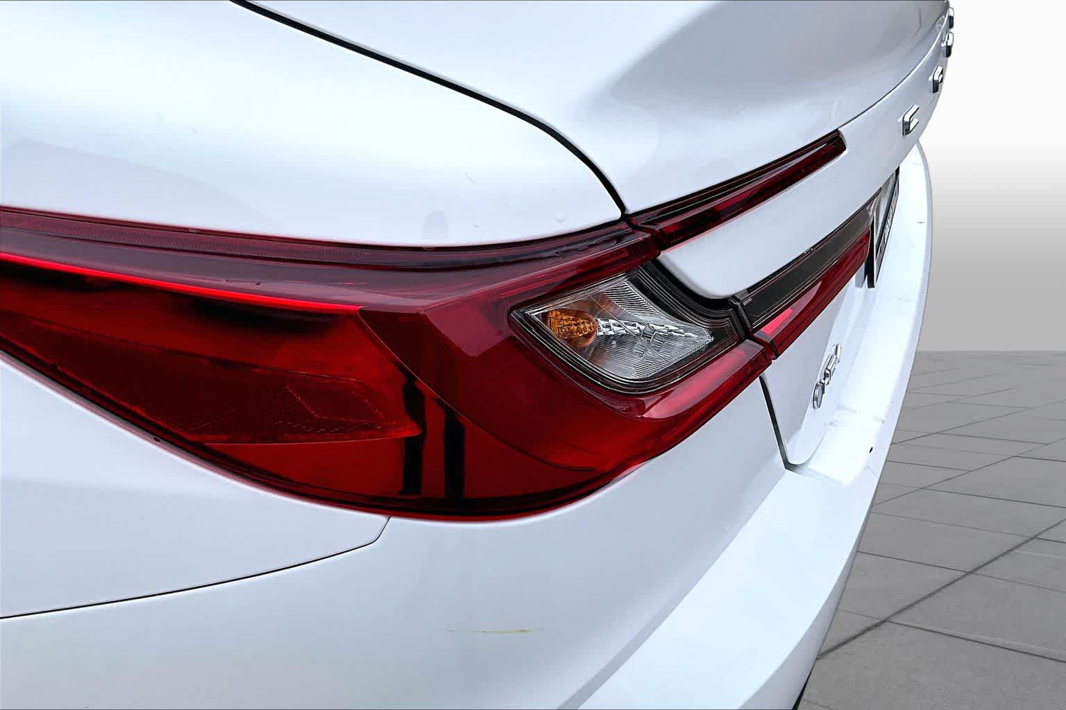 Used 2026 Toyota Camry LE FWD image 27