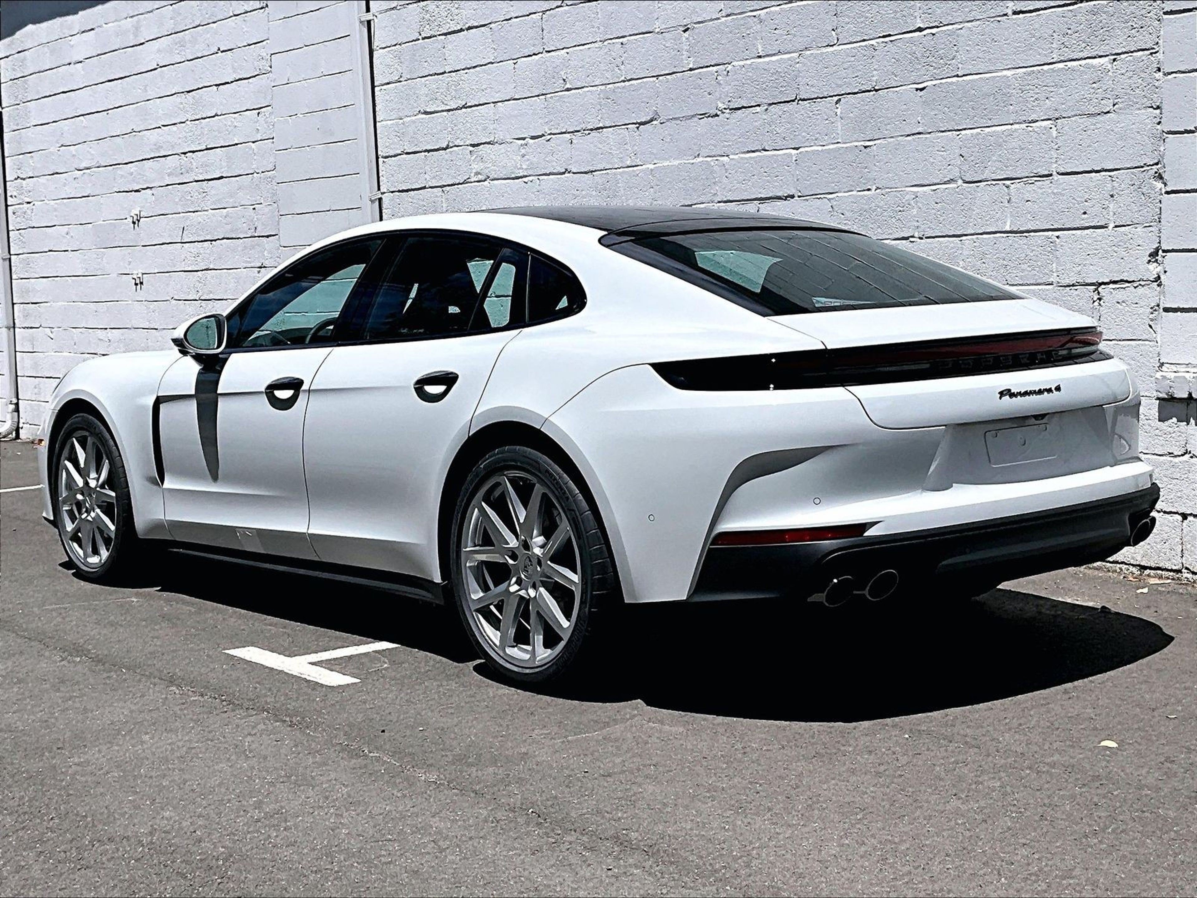 New 2026 Porsche Panamera 4 AWD/4WD image 3