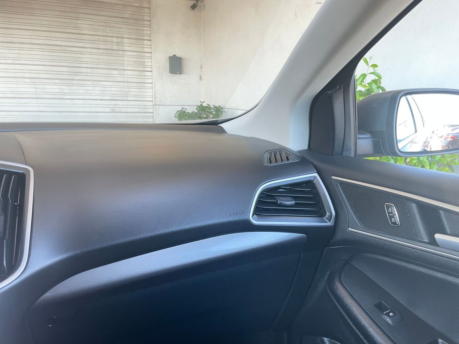 Used 2024 Ford Edge SEL image 35