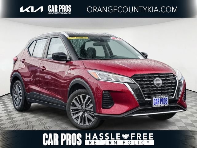 Used 2023 Nissan Kicks SV image 1