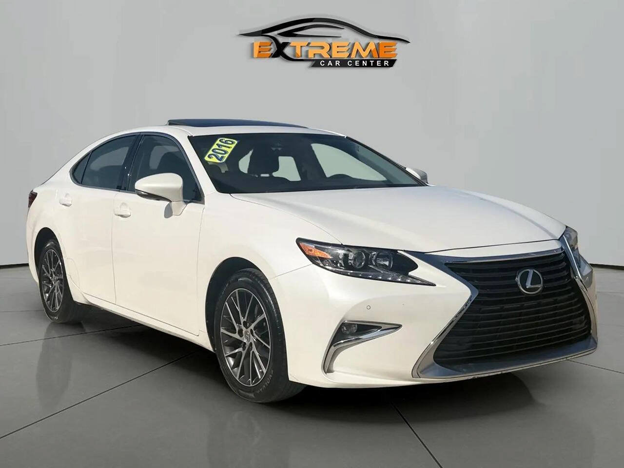 Used 2016 Lexus ES 350 w/ Navigation System Package FWD image 8