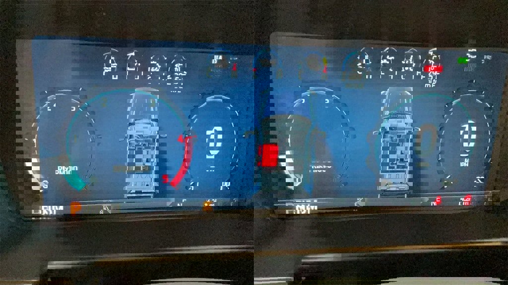 New 2025 Ford F350 Lariat w/ Black Appearance Package image 32