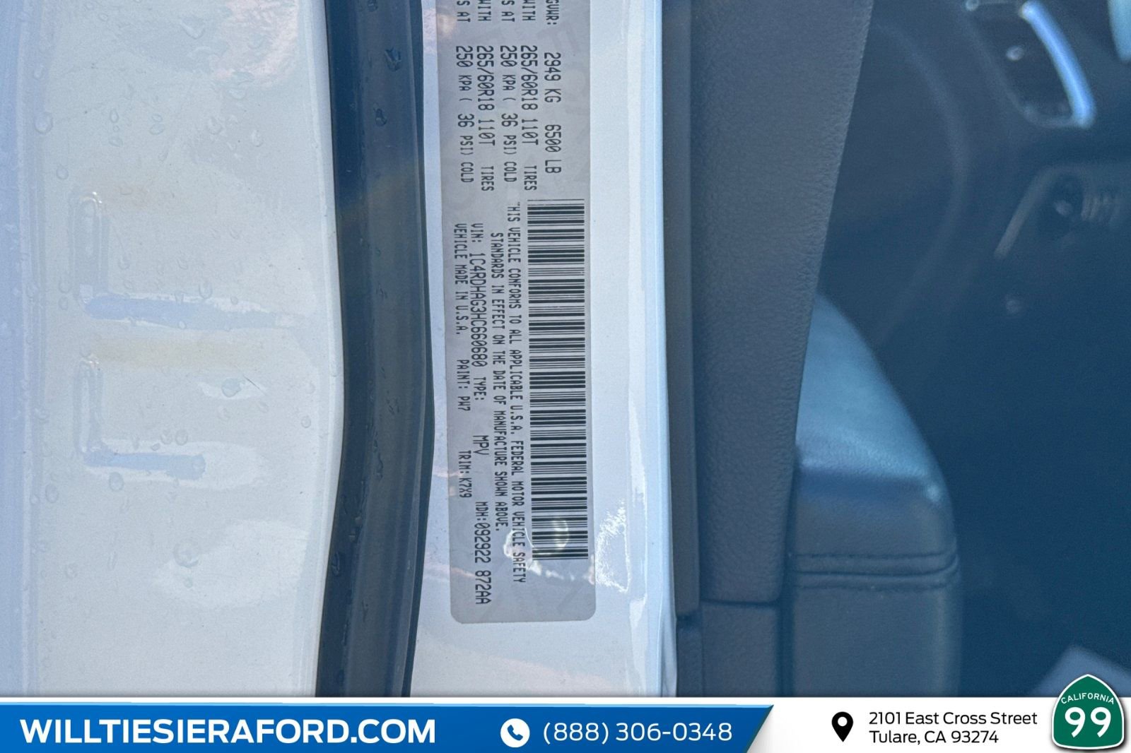 Used 2017 Dodge Durango SXT w/ 3rd Row Seating Group RWD image 38