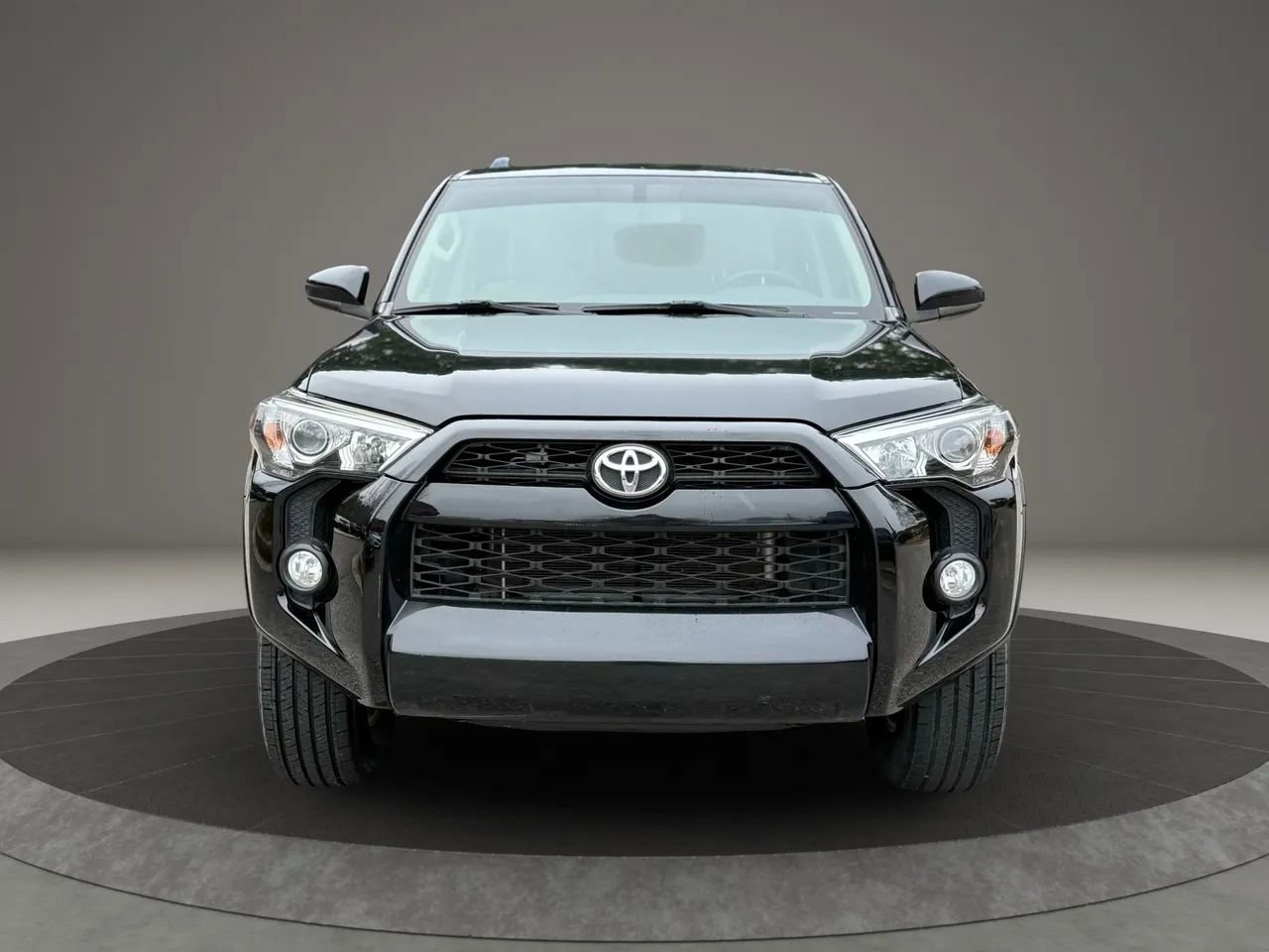 Used 2019 Toyota 4Runner SR5 image 2