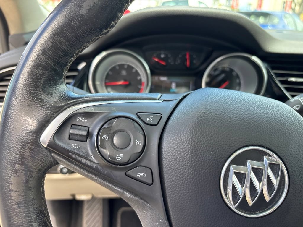 Used 2018 Buick Regal Essence w/ Driver Confidence Package #1 AWD/4WD image 24
