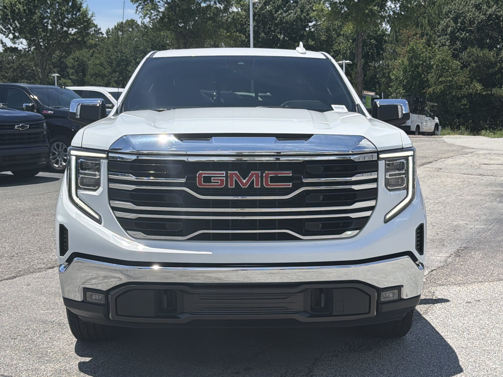 Used 2024 GMC Sierra 1500 SLT w/ SLT Premium Package AWD/4WD image 6