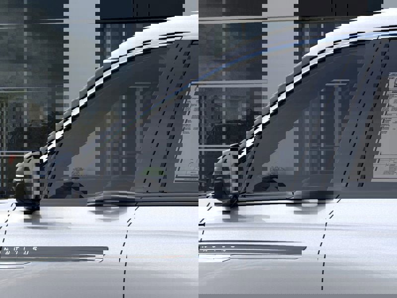 New 2026 Lincoln Nautilus Premier image 20