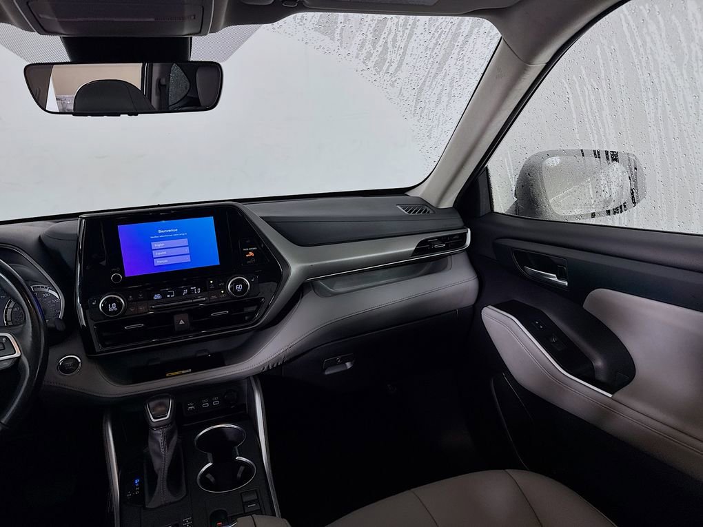 Used 2023 Toyota Highlander XLE image 37