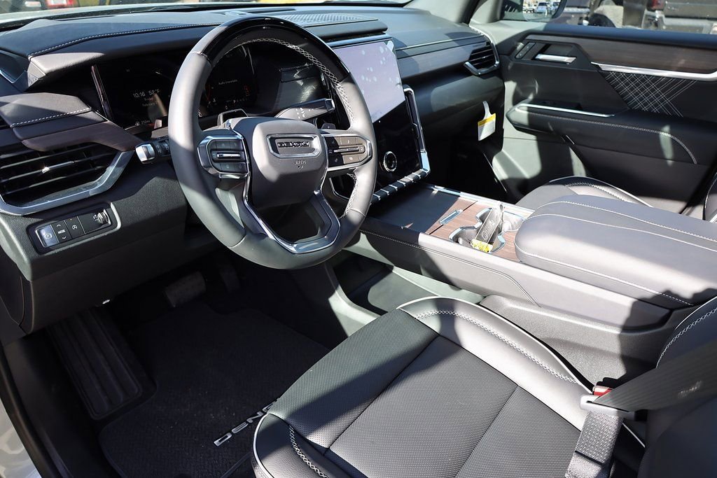 New 2026 GMC Acadia Denali w/ Super Cruise Package image 12