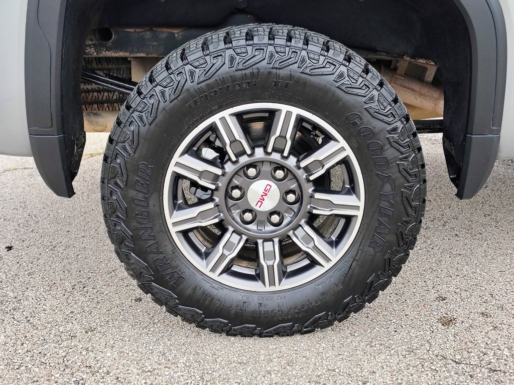 Used 2025 GMC Sierra 1500 AT4 AWD/4WD image 17
