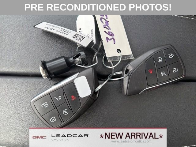 Used 2023 Buick Envision Essence w/ Sport Touring Package AWD/4WD image 27