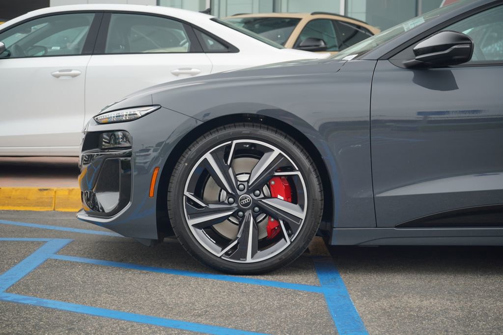 New 2025 Audi S6 e-tron Prestige image 2