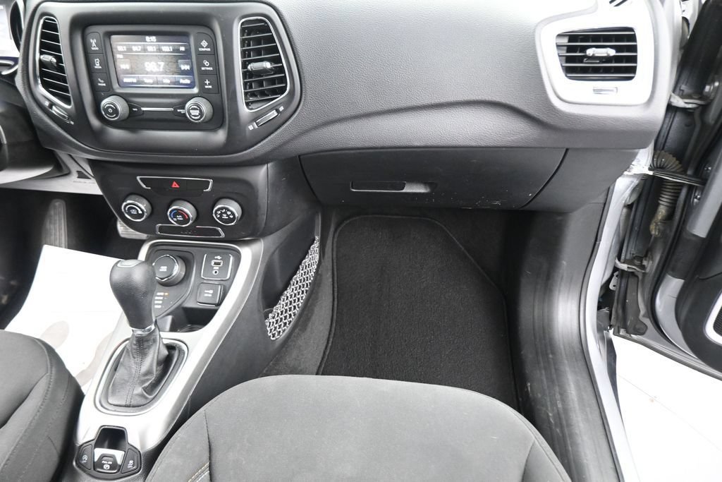 Used 2018 Jeep Compass Sport AWD/4WD image 45
