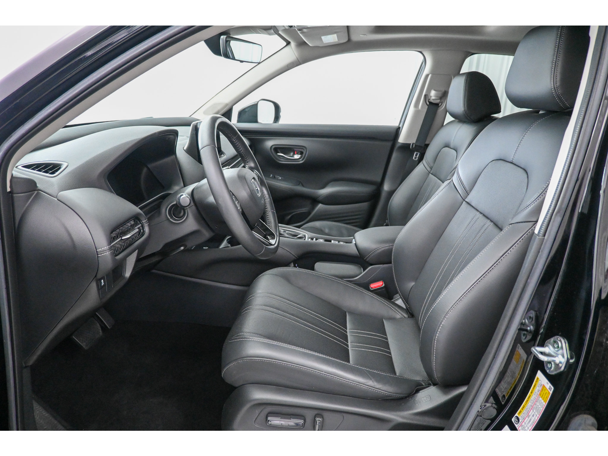 Used 2024 Honda HR-V EX-L image 11