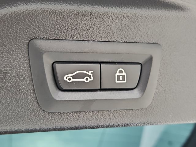 Used 2023 BMW X5 M50i w/ Parking Assistance Package image 24