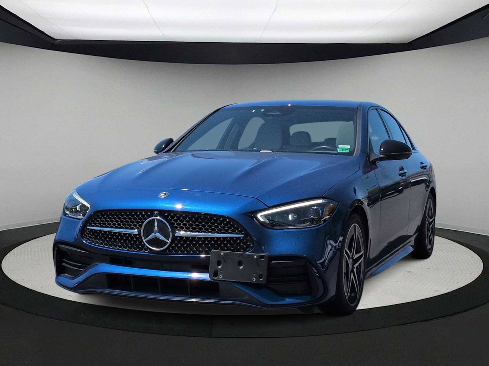 Used 2022 Mercedes-Benz C 300 4MATIC Sedan image 4