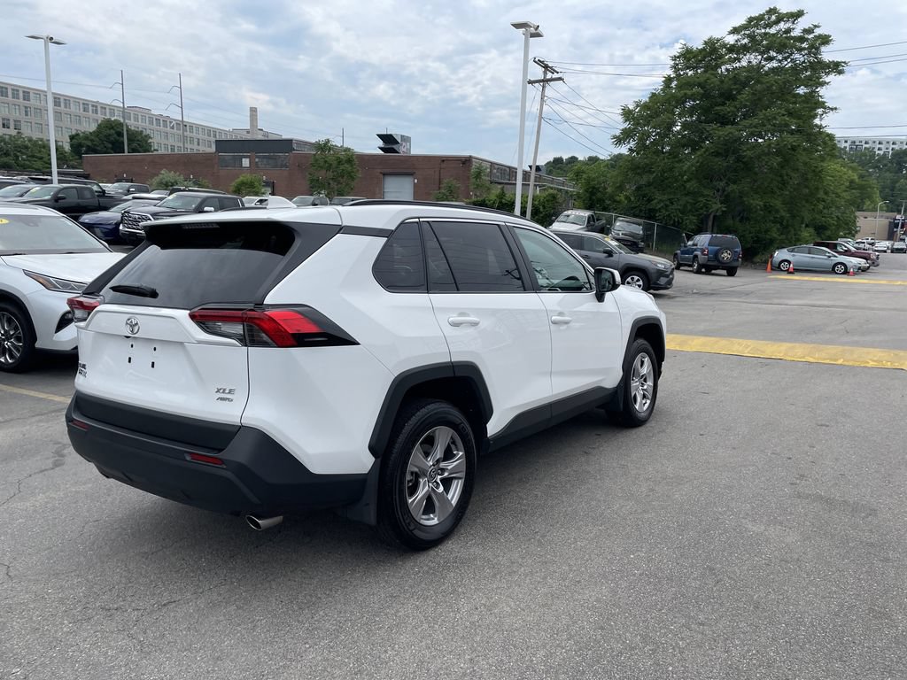 Used 2025 Toyota RAV4 XLE w/ Convenience Package AWD/4WD image 8