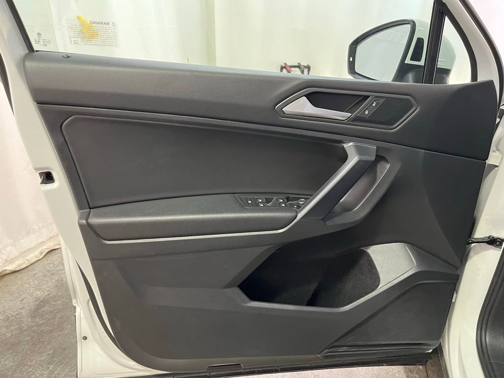 Certified 2021 Volkswagen Tiguan SE AWD/4WD image 10