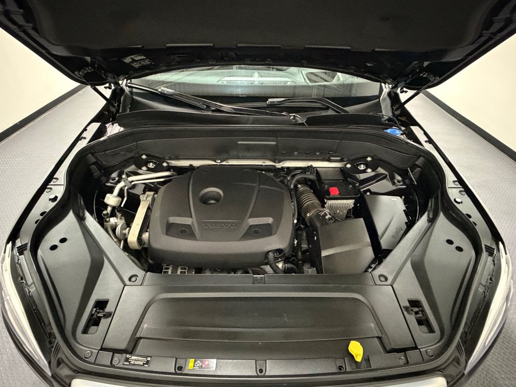 Used 2019 Volvo XC90 T6 R-Design AWD/4WD image 18