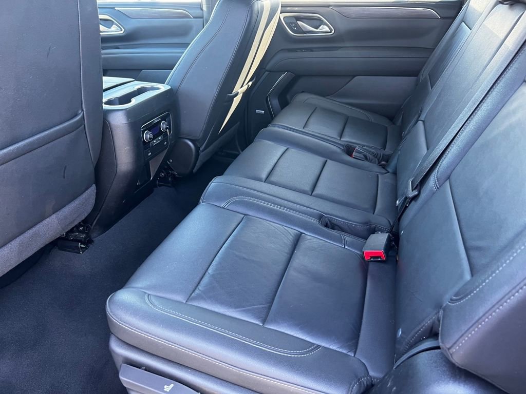 Used 2024 Chevrolet Suburban LT AWD/4WD image 11