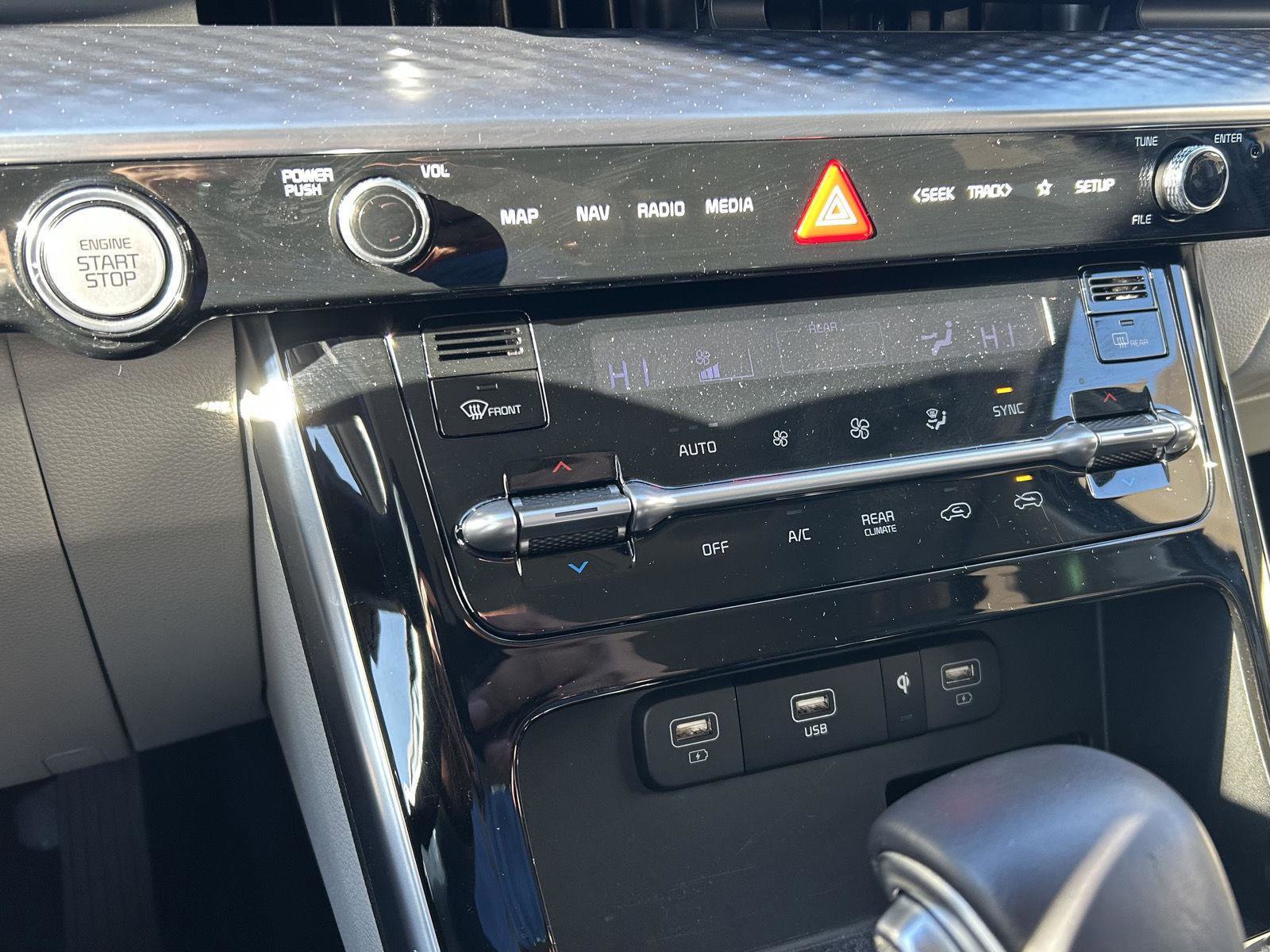 Used 2024 Kia Carnival SX Prestige image 23