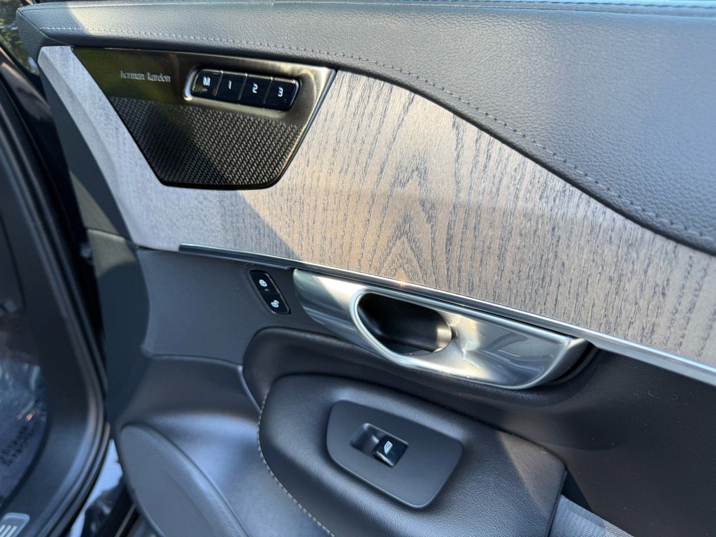 Used 2022 Volvo XC90 T6 Inscription w/ Advanced Package image 48
