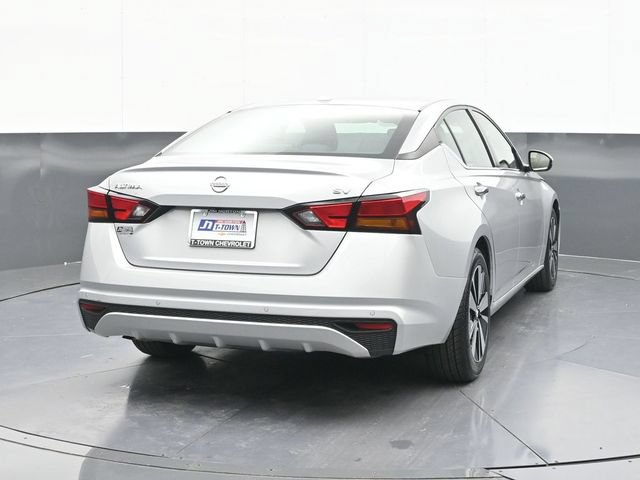 Used 2022 Nissan Altima 2.5 SV FWD image 12