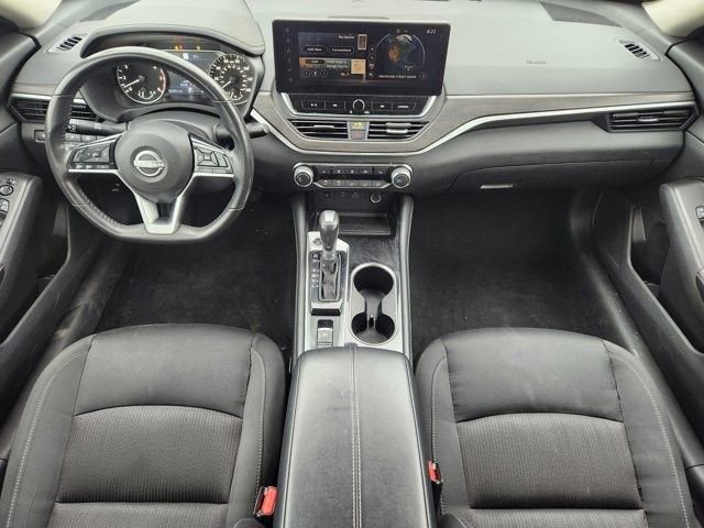 Used 2024 Nissan Altima 2.5 SV w/ SV Premium Package FWD image 26