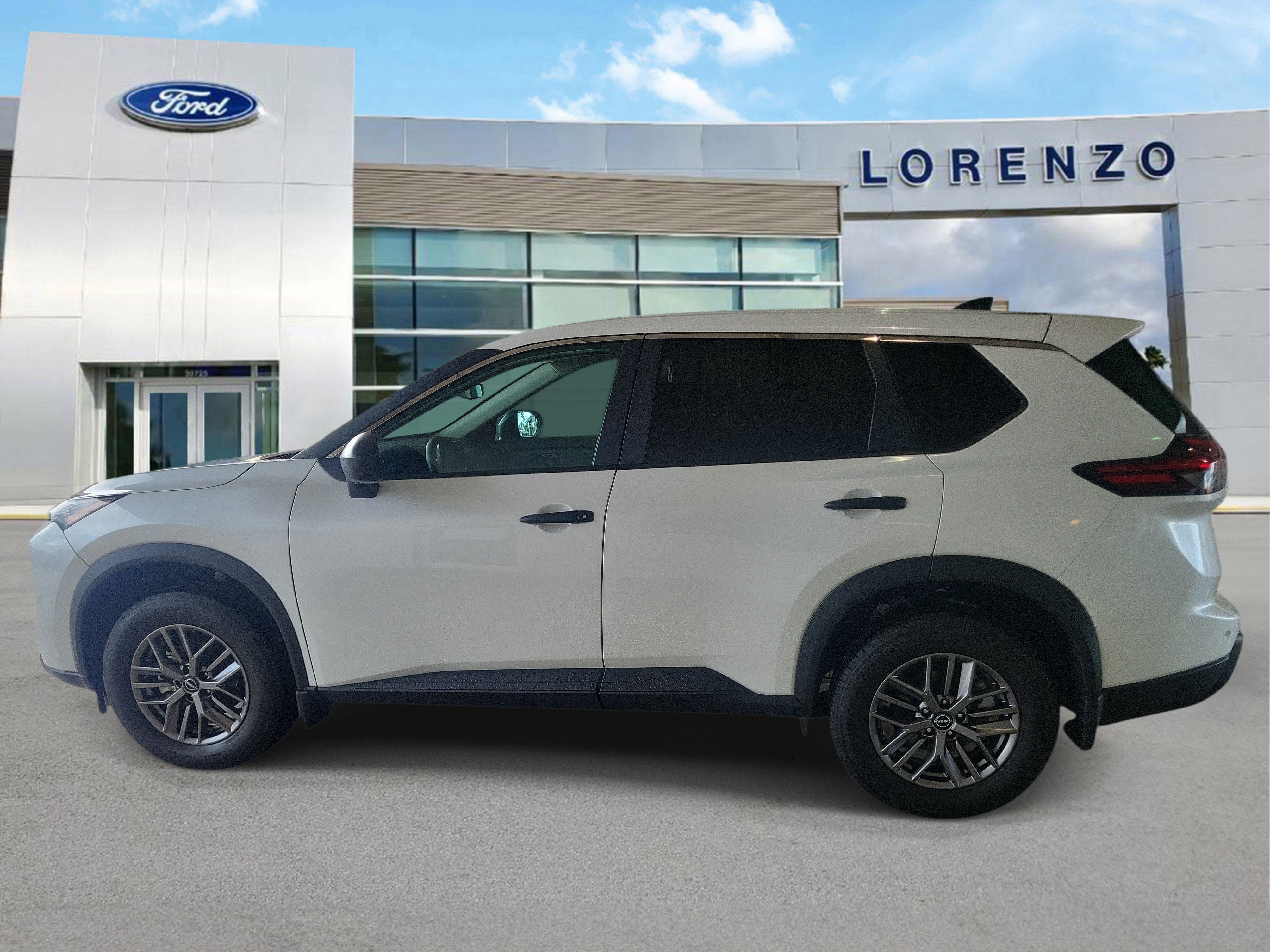 Used 2025 Nissan Rogue S FWD image 8