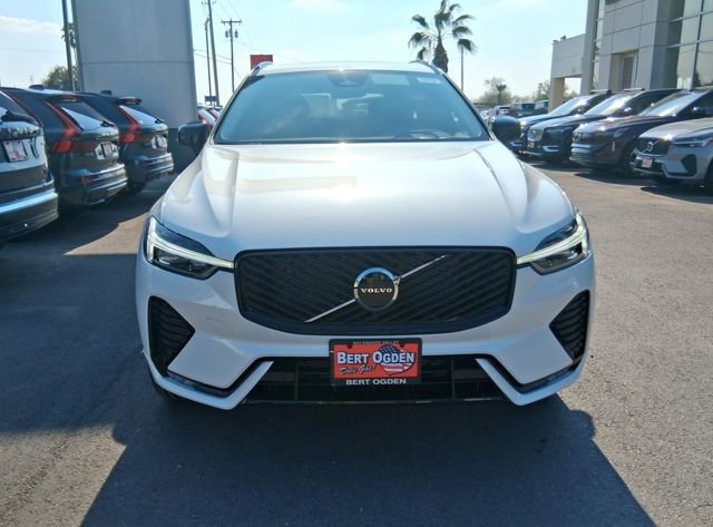 New 2026 Volvo XC60 B5 Core AWD/4WD image 2