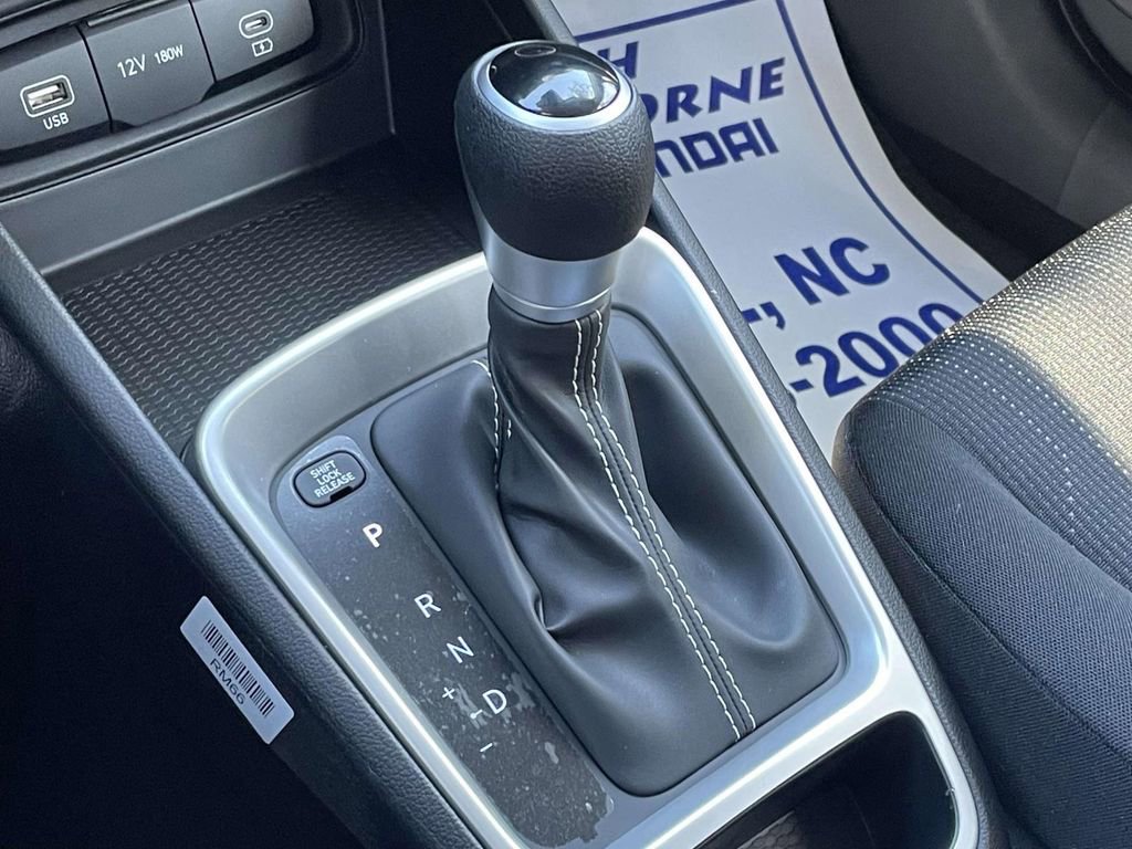 New 2026 Hyundai Venue SE image 28