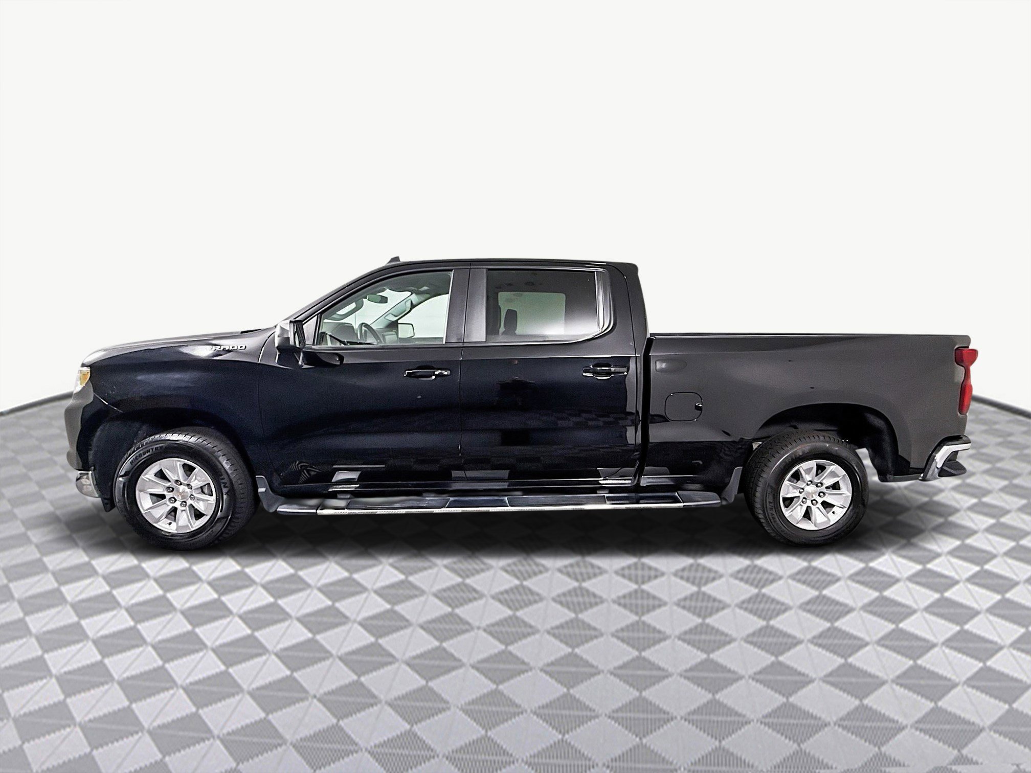 Used 2024 Chevrolet Silverado 1500 LT w/ Protection Package image 6