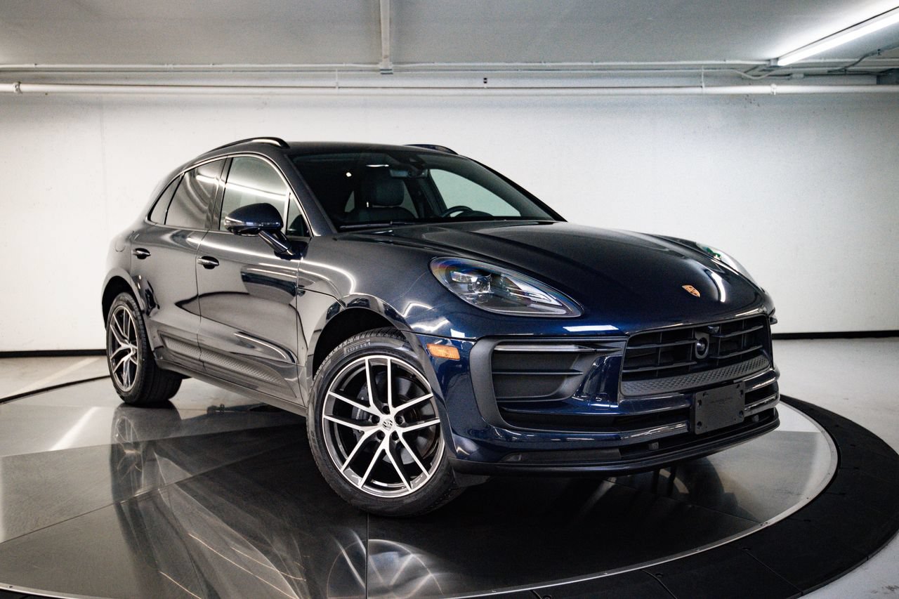 Certified 2023 Porsche Macan AWD/4WD image 9